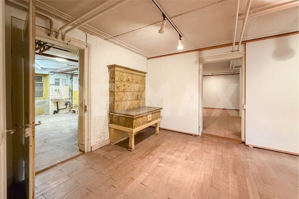 Zentral gelegenes Grundstück mit Altliegenschaft im Dorfkern von Ettingen zu verkaufen 10