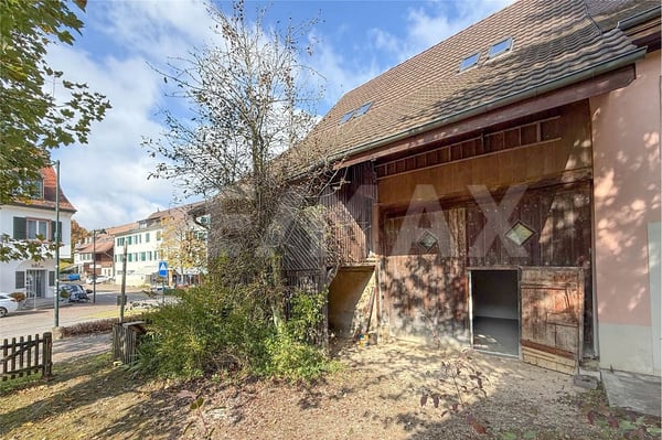 Zentral gelegenes Grundstück mit Altliegenschaft im Dorfkern von Ettingen zu verkaufen 4