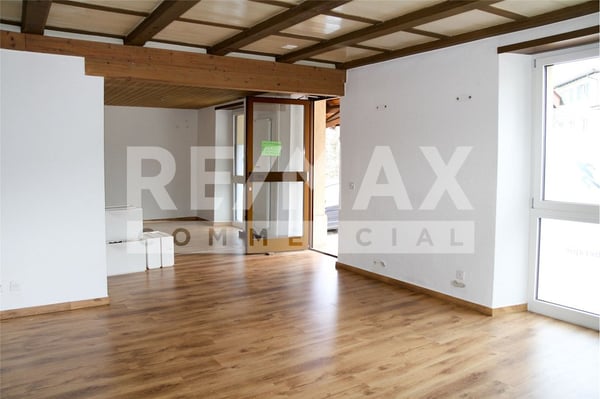 Attraktive Gewerberäumlichkeiten an zentraler Lage in Gipf-Oberfrick 1