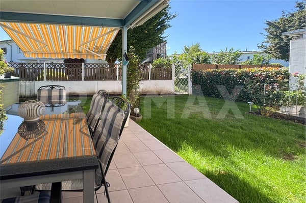 Attraktives 1.5-Zimmer-Reihen-Eckhaus in familienfreundlichem Quartier 6