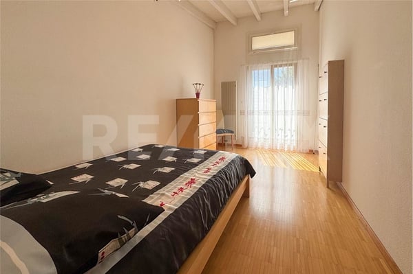 Attraktives 1.5-Zimmer-Reihen-Eckhaus in familienfreundlichem Quartier 5