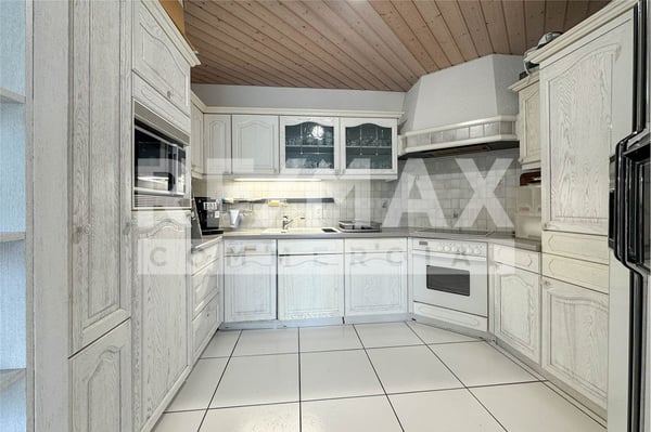 Büro- und Gewerberäume im Attikageschoss 3