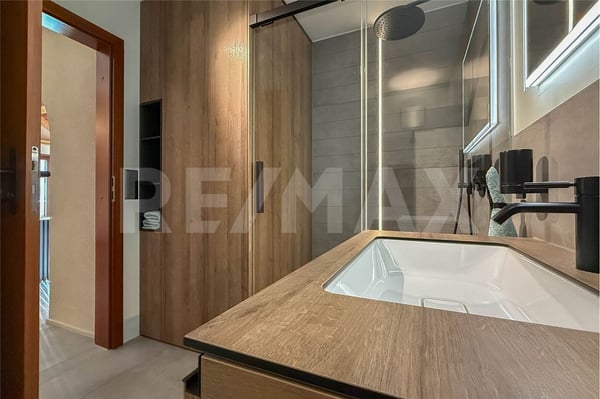 Hochwertig modernisierte Maisonette mit viel Komfort und Raum im Zentrum von Obermumpf zu verkaufen 5