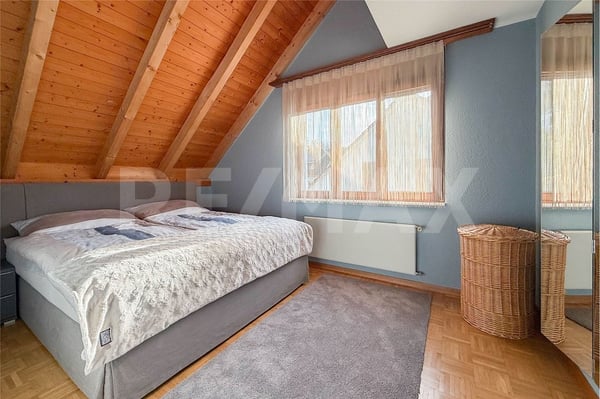 Hochwertig modernisierte Maisonette mit viel Komfort und Raum im Zentrum von Obermumpf zu verkaufen 6