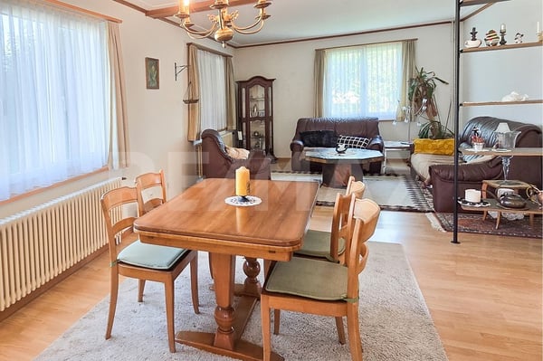 Willkommen in diesem freistehenden Einfamilienhaus 6