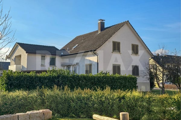 Willkommen in diesem freistehenden Einfamilienhaus 1