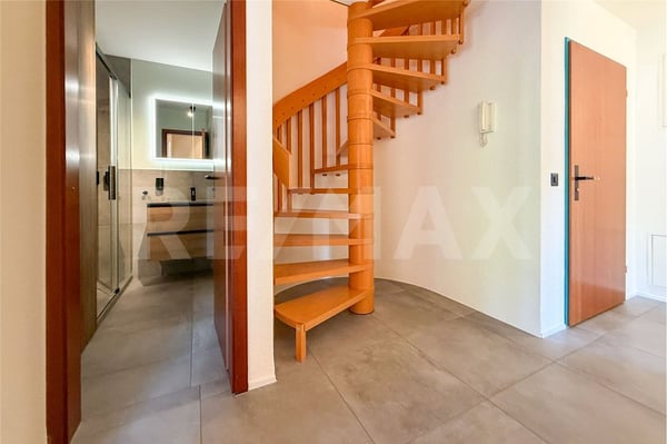 Hochwertig modernisierte Maisonette mit viel Komfort und Raum im Zentrum von Obermumpf zu verkaufen 11