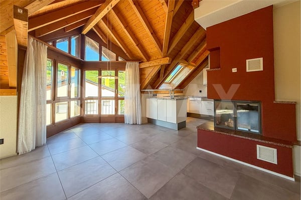 Hochwertig modernisierte Maisonette mit viel Komfort und Raum im Zentrum von Obermumpf zu verkaufen