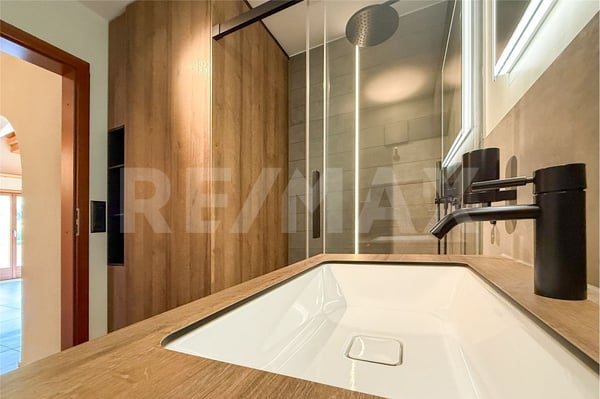 Hochwertig modernisierte Maisonette mit viel Komfort und Raum im Zentrum von Obermumpf zu verkaufen 10