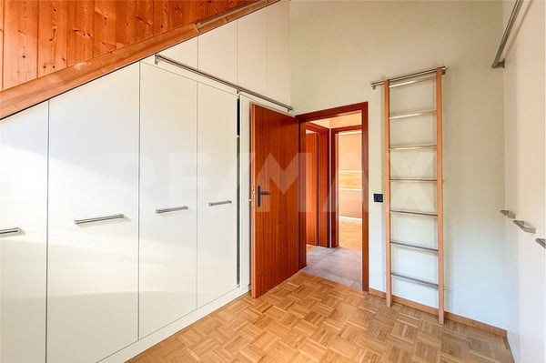 Hochwertig modernisierte Maisonette mit viel Komfort und Raum im Zentrum von Obermumpf zu verkaufen 8