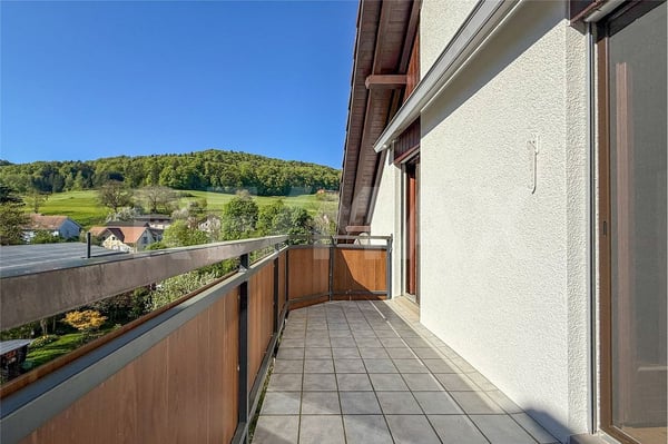 Hochwertig modernisierte Maisonette mit viel Komfort und Raum im Zentrum von Obermumpf zu verkaufen 4