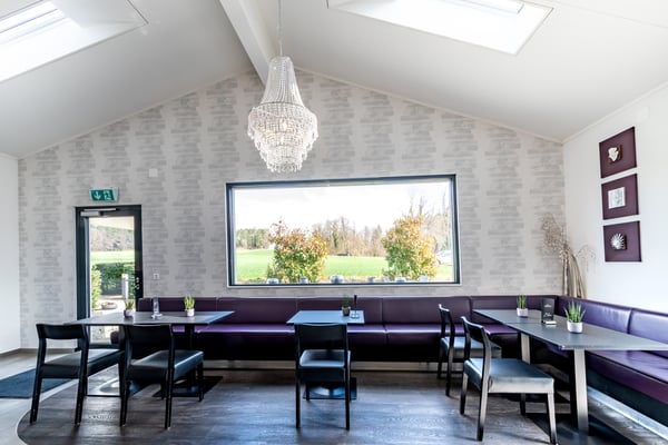 Tankstelle, Shop, Coffee Lounge und Wohnen ein vielseitiges Gesamtko 9