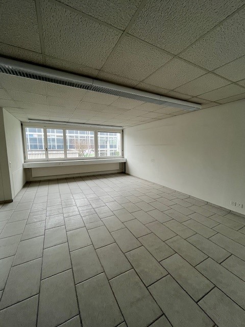 Bürofläche an der Lorze in Baar zu vermieten 2