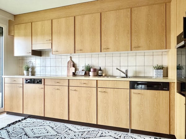 Wohnung verwöhnt Sie mit Abendsonne und Seesicht. Interessiert? Weiterlesen 8