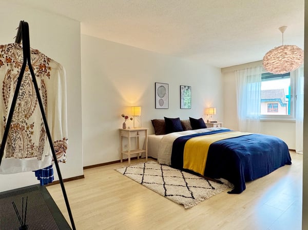 Wohnung verwöhnt Sie mit Abendsonne und Seesicht. Interessiert? Weiterlesen 10