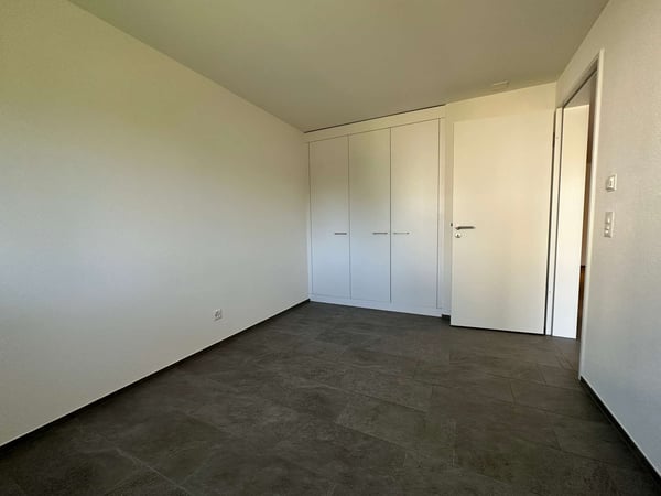 2½-Zimmerwohnung 2. OG 2.3 4