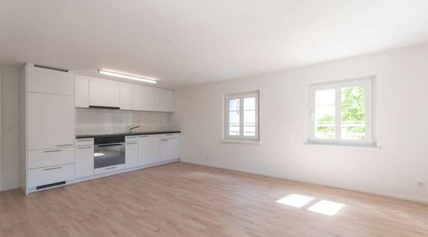 Charmante 2.5-Zimmer-Wohnung in Volketswil 3
