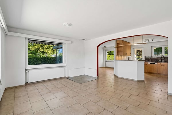 Zweifamilienhaus mit 5.5 und 4.5 Zimmerwohnung 11