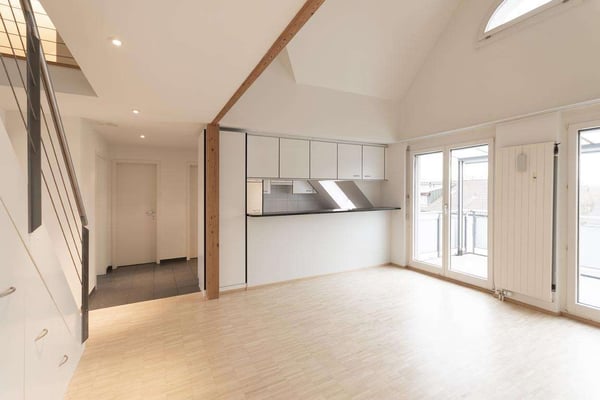 Attraktive 4½ Zimmerwohnung mit Galerie in Kloten 4