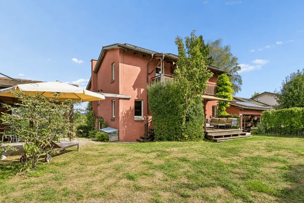 Freistehendes 4½ Zimmer-Einfamilienhaus in ruhiger Lage mit Weitsicht 1