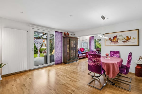 Attraktives Dreifamilienhaus mit grossem Garten in Wallisellen. 4