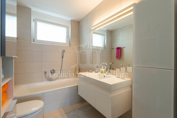 ORSELINA - Ampio 1.5 locali al piano attico con vista lago imprendibile 8