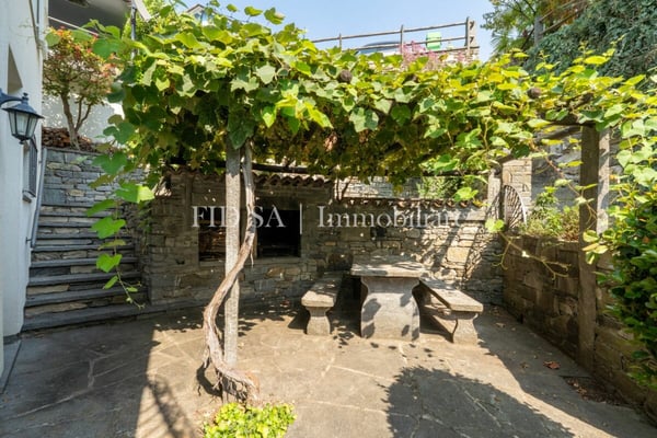 Casa indipendente in splendida posizione collinare - natura, sole e privacy 2