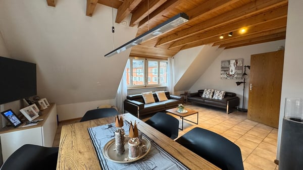 Grosszügige 1.5-Zimmer Maisonettewohnung im Dorfzentrum von Arlesheim 1