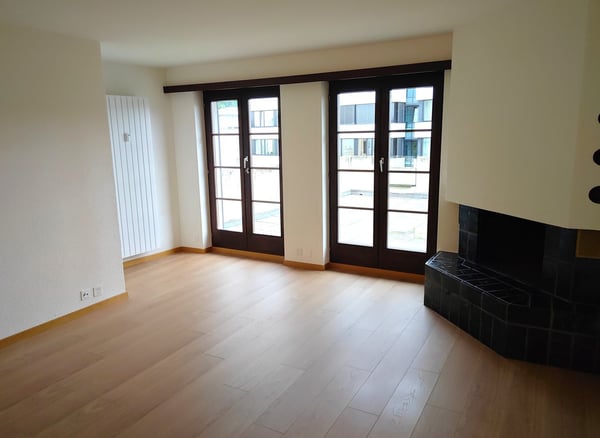 Charmante 2.5-Zimmer-Wohnung mit Balkon und Kamin in Liestal