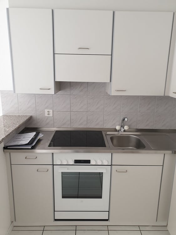 Helle 2-ZW in zentraler Lage zu vermieten 8