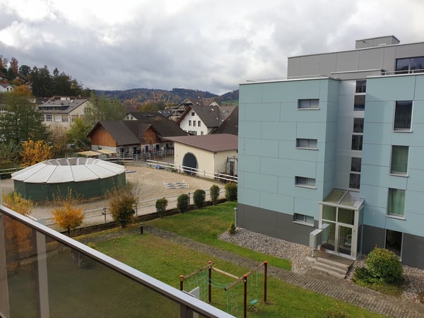 Helle zentral gelegene 4.5 Zimmerwohnung im 3. OG 12