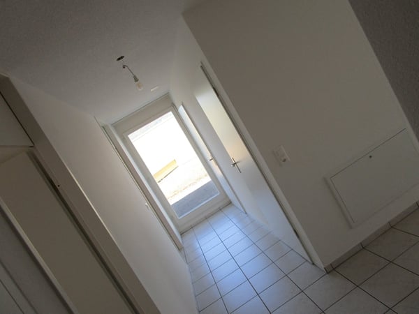 3.5-Zimmer-Attikawohnung mit neuer Küche 11