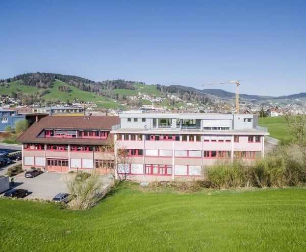 Attraktive Gewerbeliegenschaft im Kanton Zug 3