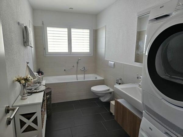 Exklusive 3.5 Zimmer Attika-Wohnung im Eigentumsstandard mit 2 Terrassen 8