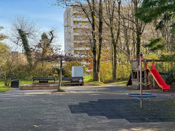Helle 1-Zimmerwohnung an ruhiger und zentraler Lage in Zürich-Albisrieden 12