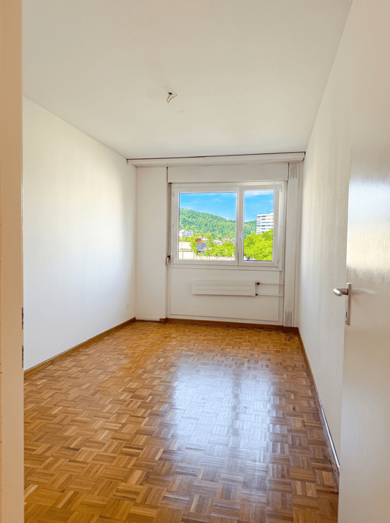 Helle 5-Zimmerwohnung an ruhiger und zentraler Lage in Zürich-Albisrieden 14