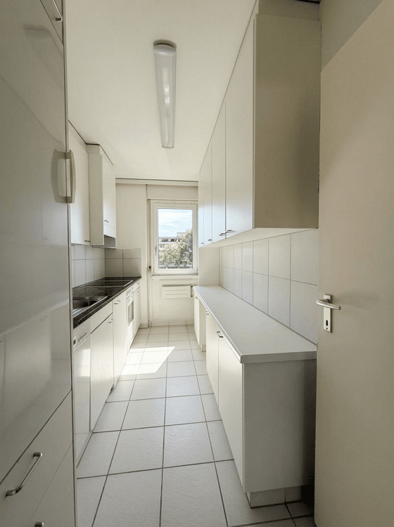 Helle 5-Zimmerwohnung an ruhiger und zentraler Lage in Zürich-Albisrieden 11