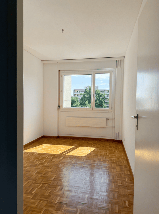 Helle 5-Zimmerwohnung an ruhiger und zentraler Lage in Zürich-Albisrieden 13