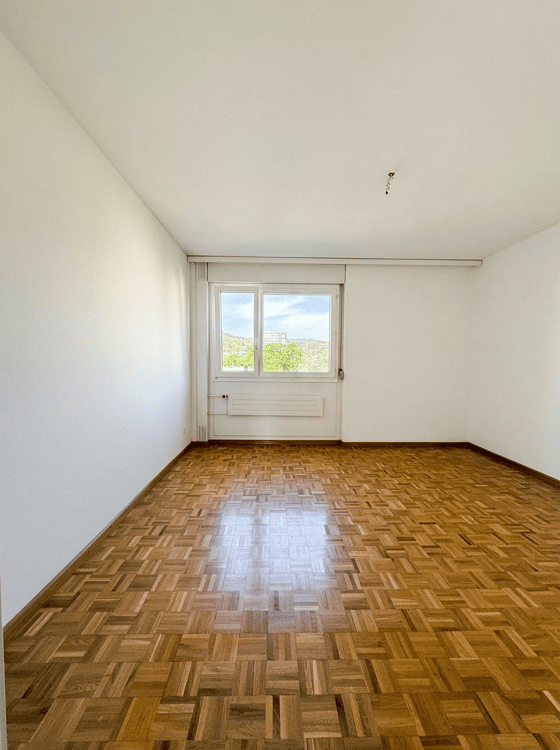 Helle 5-Zimmerwohnung an ruhiger und zentraler Lage in Zürich-Albisrieden 12