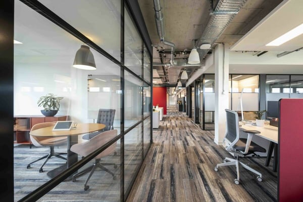 Exklusive Grossbürofläche mit modernster Technik und erstklassigem Design 8