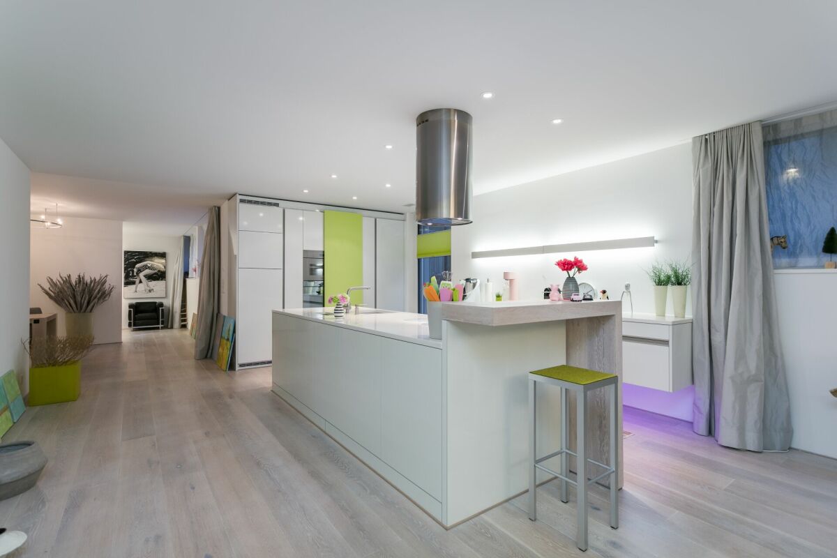 Exklusive 5.5-Zimmer-Wohnung mit Gartensitzplatz in der Stadt Zürich