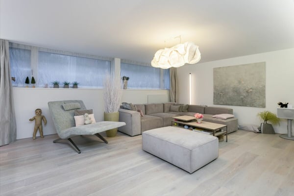 Exklusive 5.5-Zimmer-Wohnung mit Gartensitzplatz in der Stadt Zürich 6