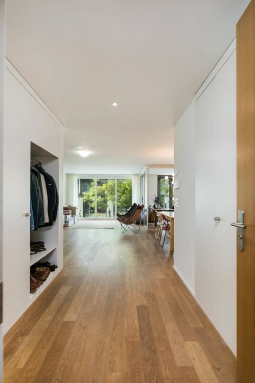 Sehr zentrale und moderne 2.5-Zimmer-Wohnung 4