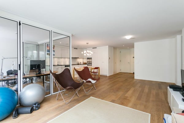 Sehr zentrale und moderne 2.5-Zimmer-Wohnung 2