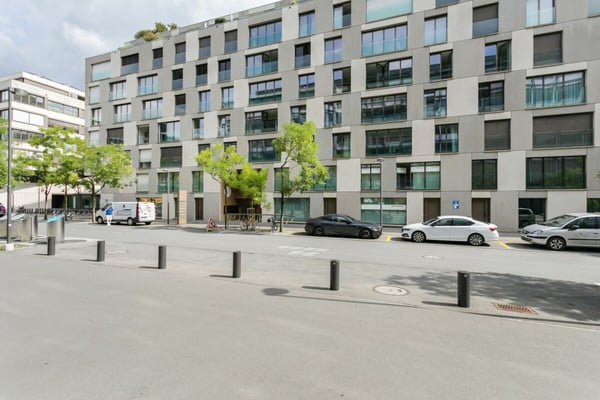 Sehr zentrale und moderne 2.5-Zimmer-Wohnung 10