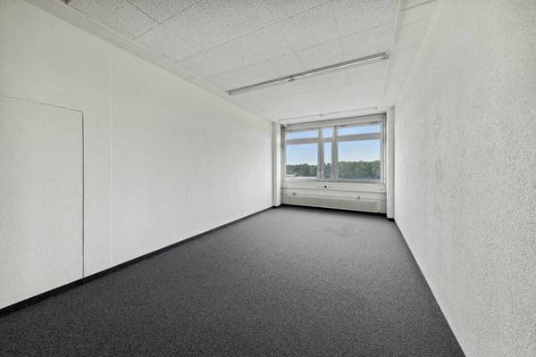 Bezugsbereite Büroflächen mit guter Anbindung 3