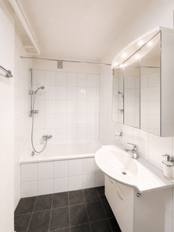 Charmante 3.5 Zimmer-Altbau-Wohnung im Zürcher Kreis 6 6