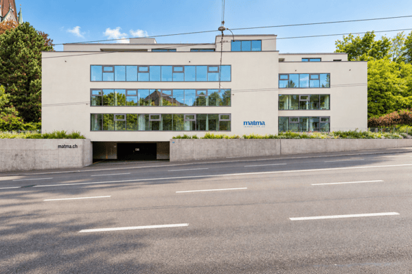 3.5-Zimmer-Gartenwohnung mit lauschigem Sitzplatz mitten in Zürich 13
