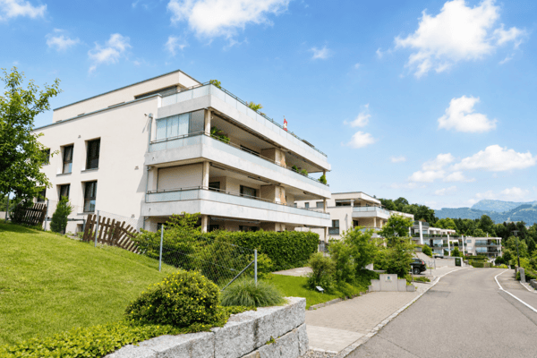 ruhige 4.5 Zimmer Gartenwohnung mit Stil und Weitblick 15