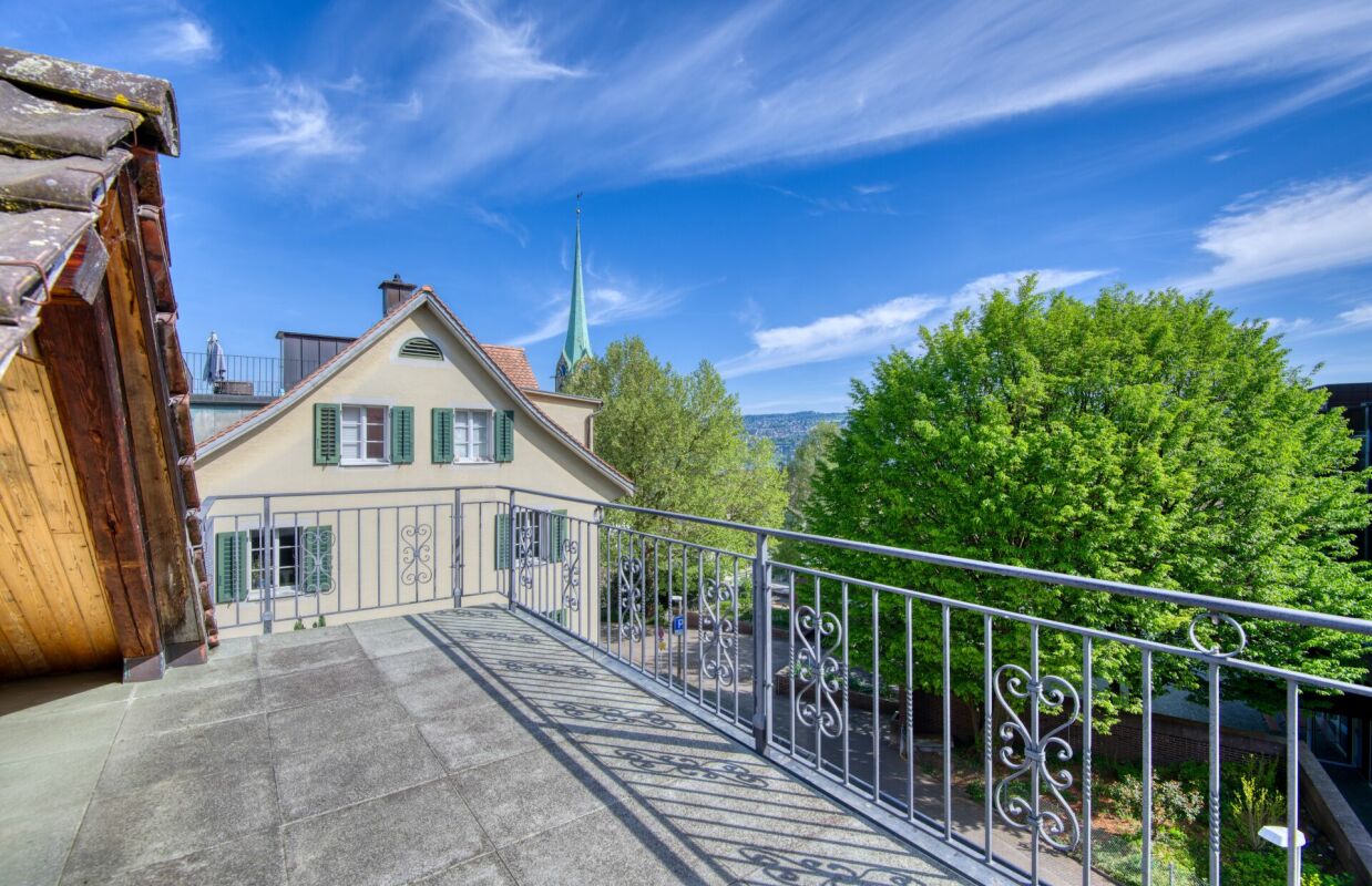 Bereit für eigene Ideen: DAS KLEINE HAUS IM ZENTRUM VON HORGEN